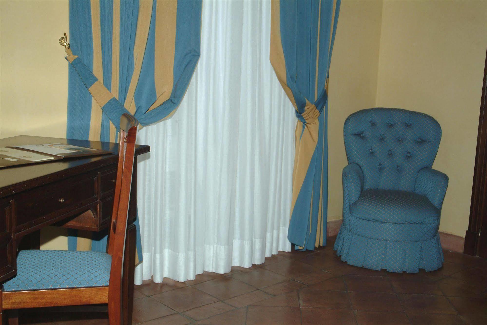 Hotel La Ville Catania Exterior photo